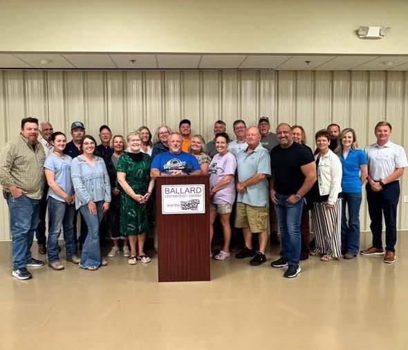Participants gather for a group photograph with YMTD Initiative in Hopkins County Fair Kentucky.